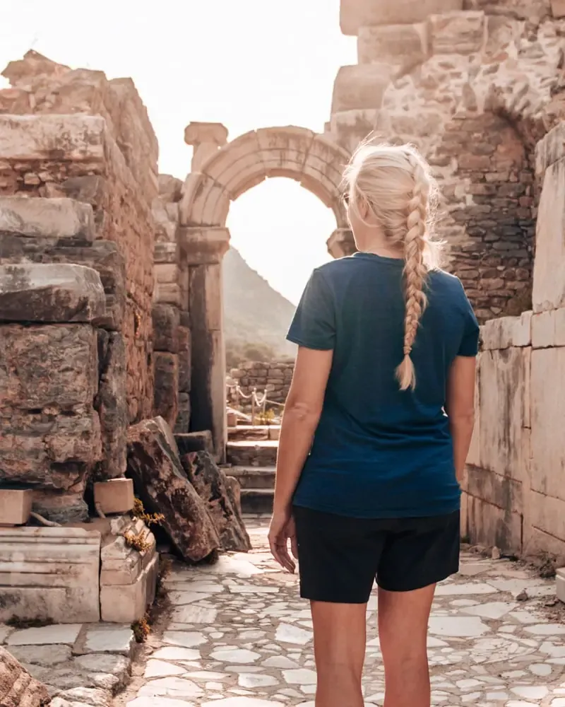 Exploring the Ruins of Ephesus: A Traveler&rsquo;s Guide