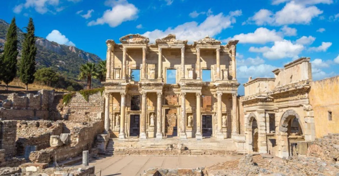 Exploring Ephesus' Temple of Diana: A Journey Through Ancient Architecture