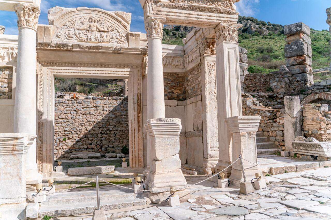 Ephesus and the Triumph of Mary: A Historical Perspective On Her İnfluence