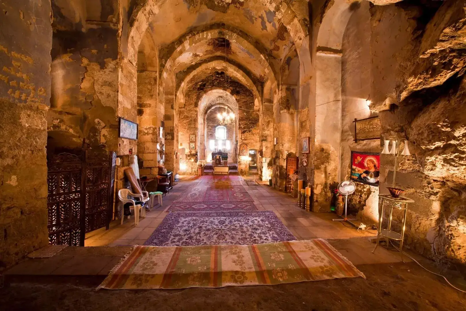 La Significaci&oacute;n de la Asunci&oacute;n de Mar&iacute;a en &Eacute;feso: Hechos y Leyendas