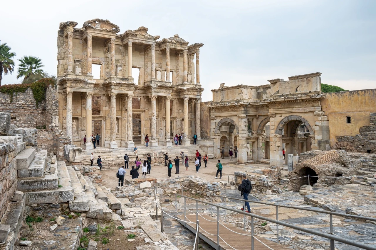 Why Did Early Christians Settle in Ephesus?