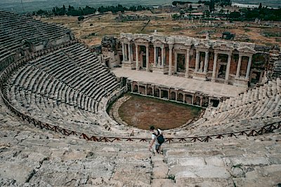 Transportation Options from Kuşadası to Ephesus: A Complete Guide